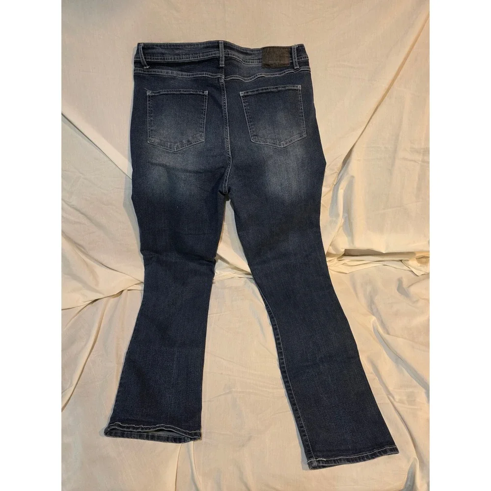 MBX Denim Jeans Dark Wash Whiskering Fading Straight Leg W36 L32